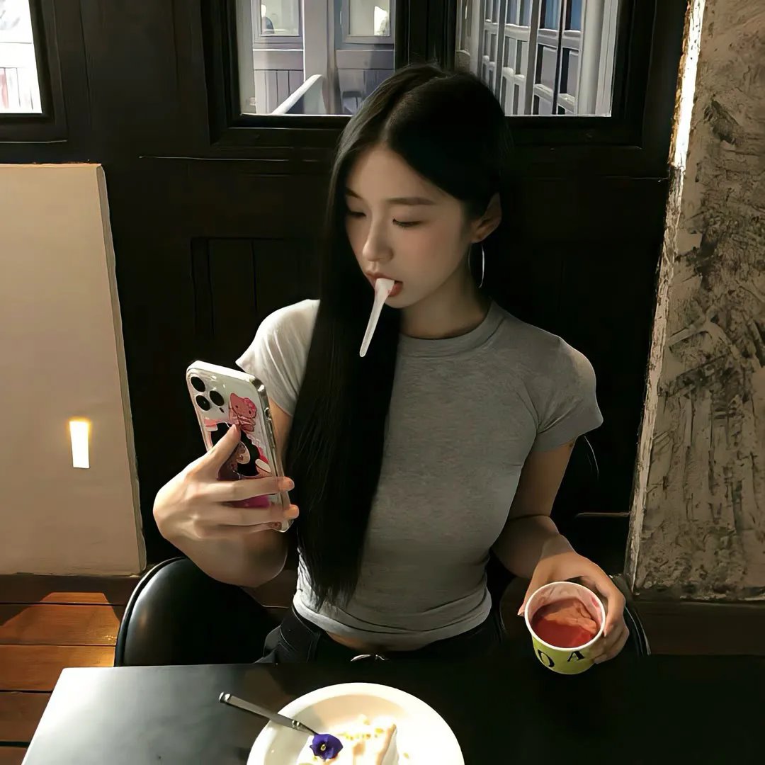 河畔的朔子